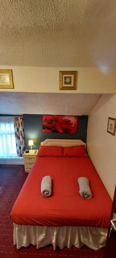 The Rhyl Bed & Breakfast แบล็คพูล ภายนอก รูปภาพ